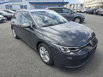 Gebraucht VW Golf VIII Life 116 PS (85 kW) 2022 Grau Limousine