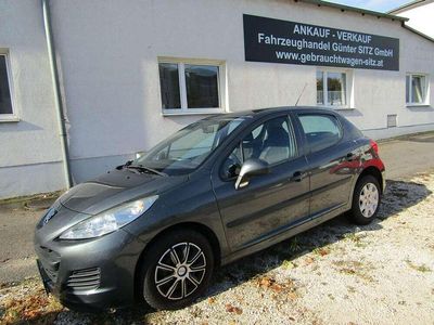 Grau Gebraucht 2010 Peugeot 207 Limousine | € 3.900 (Etwas zu teuer)