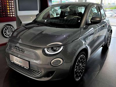 Grau Gebraucht 2023 Fiat 500e La Prima Limousine | € 29.500