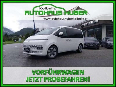 Creamy white Gebraucht 2023 Hyundai Staria Trend Van | € 51.990 (Teuer)
