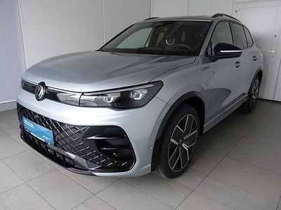 Neu VW Tiguan Sport 150 PS (110 kW) 2025 Silber  metallic SUV