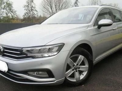 gebraucht VW Passat Variant Business 20 TDI DSG Radar Navi LED
