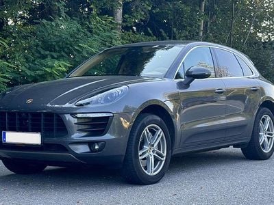 Grau Gebraucht 2015 Porsche Macan S SUV | € 37.950 (Fairer Preis)