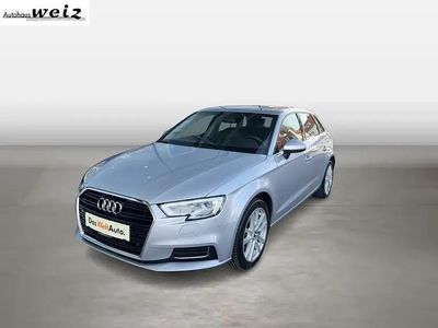 Silber metallic Gebraucht 2016 Audi A3 Comfort Limousine | € 15.990 (Etwas zu teuer)