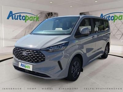 Grau Neu 2025 Ford Tourneo Custom Limited Van | € 67.330 (Etwas zu teuer)
