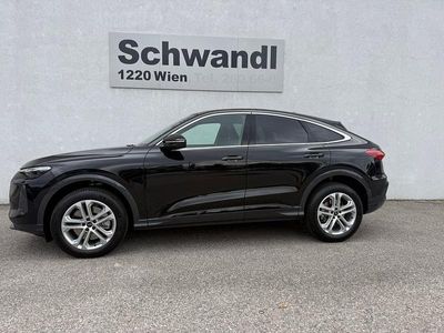 Schwarz metallicperleffektno Neu 2025 Audi Q5 Sportback Ambiente SUV | € 61.490