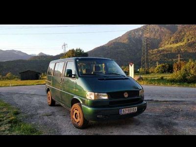 gebraucht VW Caravelle T42-3-2 Coach 25 TDI