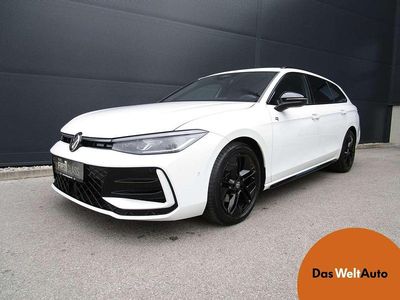 Gebraucht VW Passat R-line 150 PS (110 kW) 2024 Weiss  normal Kombi