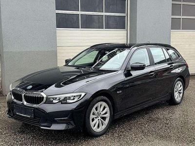 Schwarz Gebraucht 2021 BMW 320 Advantage Kombi | € 27.980 (Guter Preis)