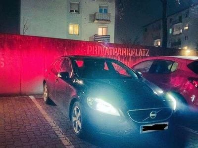 Gebraucht Volvo V40 114 PS (83 kW) 2013 Schwarz Limousine