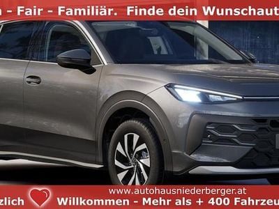 gebraucht VW T-Roc LIFE 1.5 eTSI 116PS DSG (AUTOMATIK), SCHWARZ-METALLIC, ANHÄNGERKUPPLUNG, WINTER-PAKET, PRIVACY, 16" Alu, ACC, Climatronic, Rückfahrkamera, Parksensoren vorne/hinten, Radio 12,9" + Wireless App-Connect, Toter-Winkel-Warner, M-Lederlenkrad,