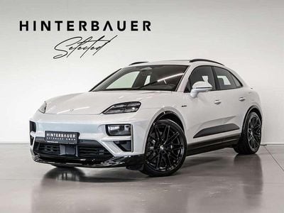 Grau Gebraucht 2024 Porsche Macan Turbo SUV | € 126.900 (Etwas zu teuer)