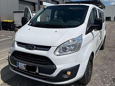 Weiß Gebraucht 2017 Ford Transit Custom Van / Kleinbus | € 25.000