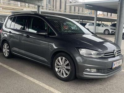 Grau Gebraucht 2017 VW Touran Comfortline Van / Kleinbus | € 13.000 (Guter Preis)
