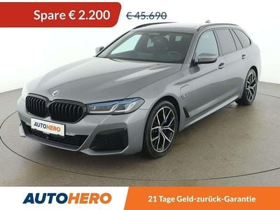 Grau Gebraucht 2022 BMW 530e M Sport Kombi | € 43.490 (Fairer Preis)