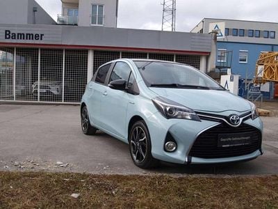 Gebraucht Toyota Yaris Hybrid Lounge 75 PS (55 kW) 2015 Blau Kleinwagen
