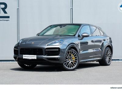 Grau metallic Gebraucht 2020 Porsche Cayenne Coupe Turbo S E-Hybrid Coupé | € 99.990