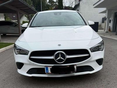 Mercedes CLA180