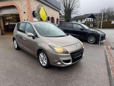 Beige Gebraucht 2010 Renault Scénic III Luxe Van / Kleinbus | € 5.900
