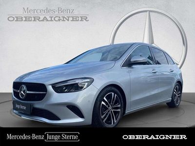 Silber Gebraucht 2025 Mercedes 180 Progressive Limousine | € 58.609