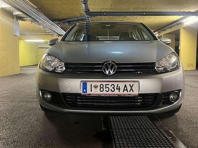 Gebraucht VW Golf VI 90 PS (66 kW) 2011 Kleinwagen