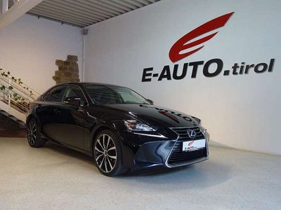 Lexus IS300h