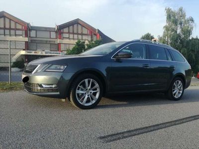 gebraucht Skoda Octavia Combi 20 TDI Style Limited DSG