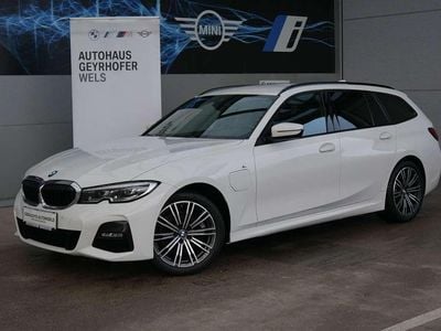 Alpinweiß Gebraucht 2021 BMW 320e Shadowline Kombi | € 29.980 (Teuer)