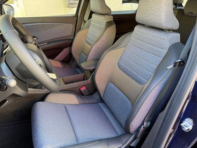 Blau Gebraucht 2025 Renault R5 Techno Kleinwagen | € 28.990 (Fairer Preis)