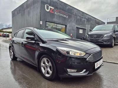Gebraucht Ford Focus Titanium 120 PS (88 kW) 2015 Schwarz Kleinwagen