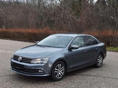 Gebraucht VW Jetta Comfortline 105 PS (77 kW) 2017 Grau Limousine