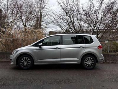 Gebraucht VW Touran 116 PS (85 kW) 2018 Silber Van / Kleinbus