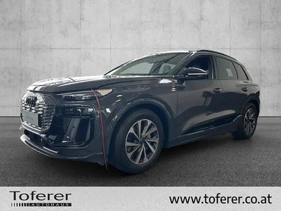 Hellgrau metallic Neu 2025 Audi Q6 e-tron Ambiente SUV | € 83.950 (Etwas zu teuer)
