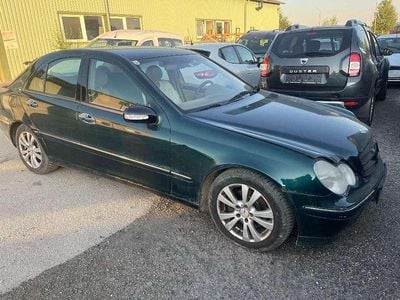 Gebraucht Mercedes 200 116 PS (85 kW) 2001 Grün Limousine