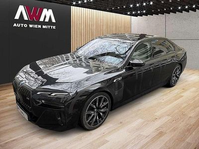 Schwarz Gebraucht 2024 BMW M760e Executive Limousine | € 118.900