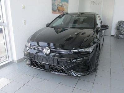 Neu VW Golf VIII Sport 115 PS (84 kW) 2026 Schwarz  metallic