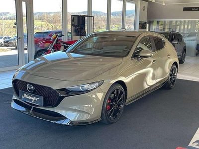 Neu Mazda 3 Homura-Line 140 PS (102 kW) 2025 Braun Limousine