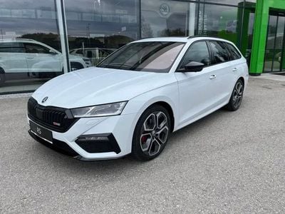 Weiss metallic Gebraucht 2024 Skoda Octavia RS Kombi | € 44.980 (Teuer)