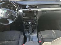 Gebraucht Skoda Superb Elegance 140 PS (102 kW) 2012 Kombi