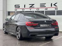 Gebraucht BMW 750 M Sport 400 PS (294 kW) 2017 Schwarz Limousine