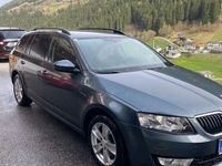 gebraucht Skoda Octavia Combi 16 TDI Ambition 4x4