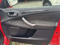 Gebraucht Ford Galaxy Ghia 140 PS (102 kW) 2011 Rot Van / Kleinbus