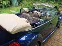 Gebraucht VW New Beetle Cabriolet 105 PS (77 kW) 2006 Blau Cabrio