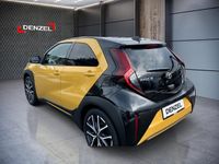 Neu Toyota Aygo X Sport 92 PS (67 kW) 2026 Mustard yellow metal SUV