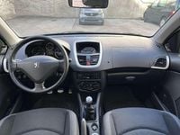 Gebraucht Peugeot 206 75 PS (55 kW) 2010 Limousine