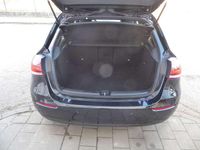 gebraucht Mercedes A180 d Aut. *LED*PANO*AHK*KAMERA*