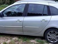 Gebraucht Renault Clio GrandTour 101 PS (74 kW) 2011 Silber Kombi