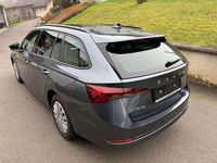 gebraucht Skoda Octavia Combi 2,0 TDI Active