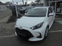 Gebraucht Toyota Yaris Hybrid City 116 PS (85 kW) 2024 Weiß Limousine