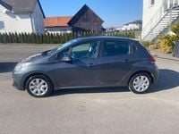 Gebraucht Peugeot 208 Style 82 PS (60 kW) 2016 Grau Kleinwagen